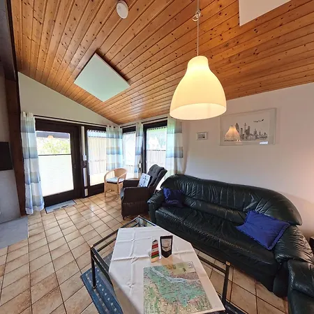 Holiday home Robinson Im Altes Land Direkt An Der Elbe