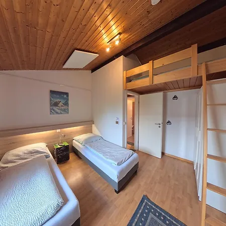 Holiday home Robinson Im Altes Land Direkt An Der Elbe *